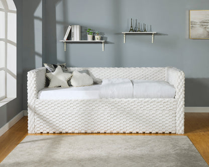 Molly Daybed